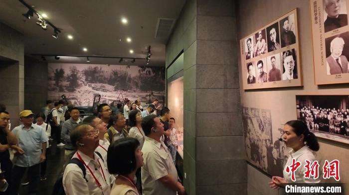 两岸人士重返滇西抗战战场:“战争之道在于止战” 第2张 两岸人士重返滇西抗战战场:“战争之道在于止战” 第2张